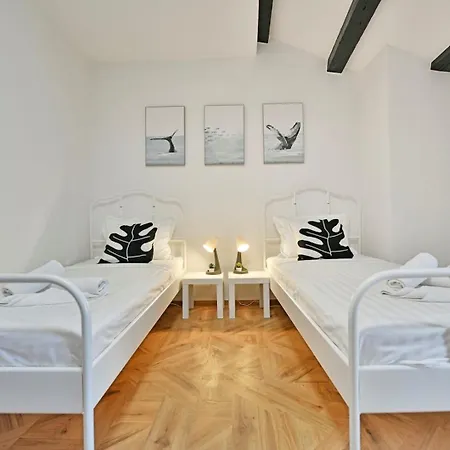 House With A Parking Space Radmani, - 26954 Feriehus Poreč